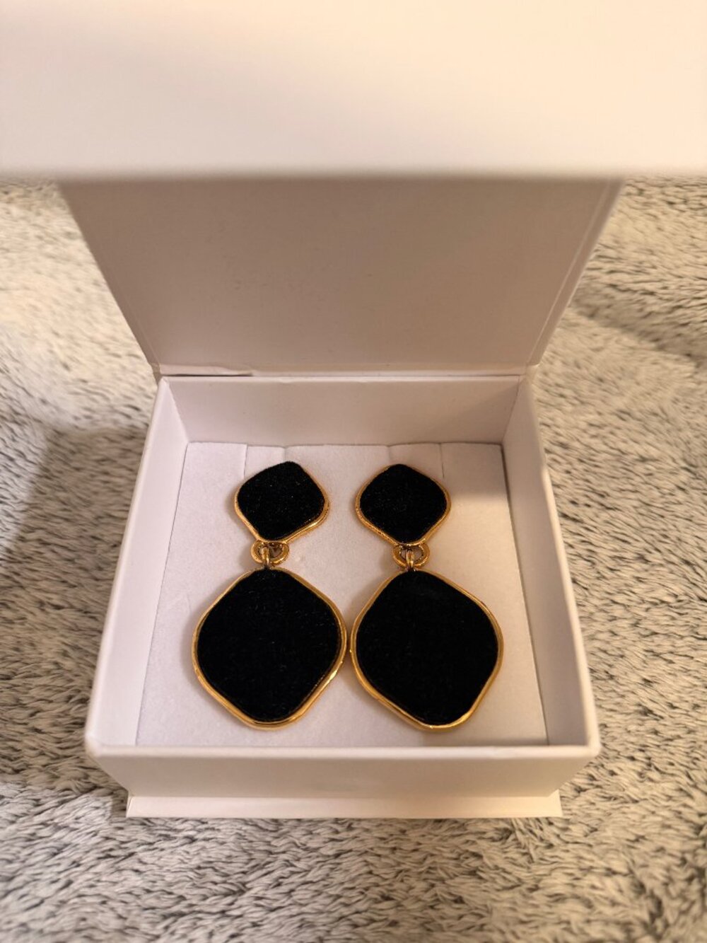 Alma Clip-On Earrings